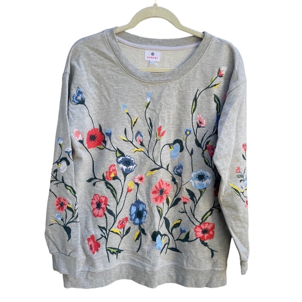 SUNDRY FLORAL EMBROIDERED SWEATSHIRT
